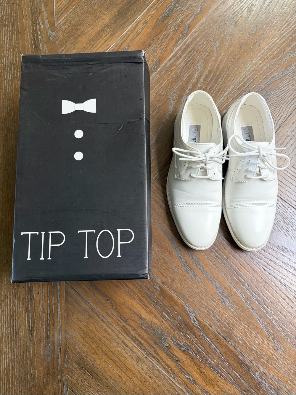 🤍 Tip Top White Dress Shoes — Kids Size 1